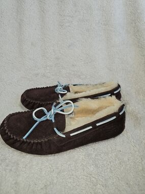 UGG Dakota Chocolate & Blue Suede Moccasin Slippers Shoes WOMEN'S SIZE 8.